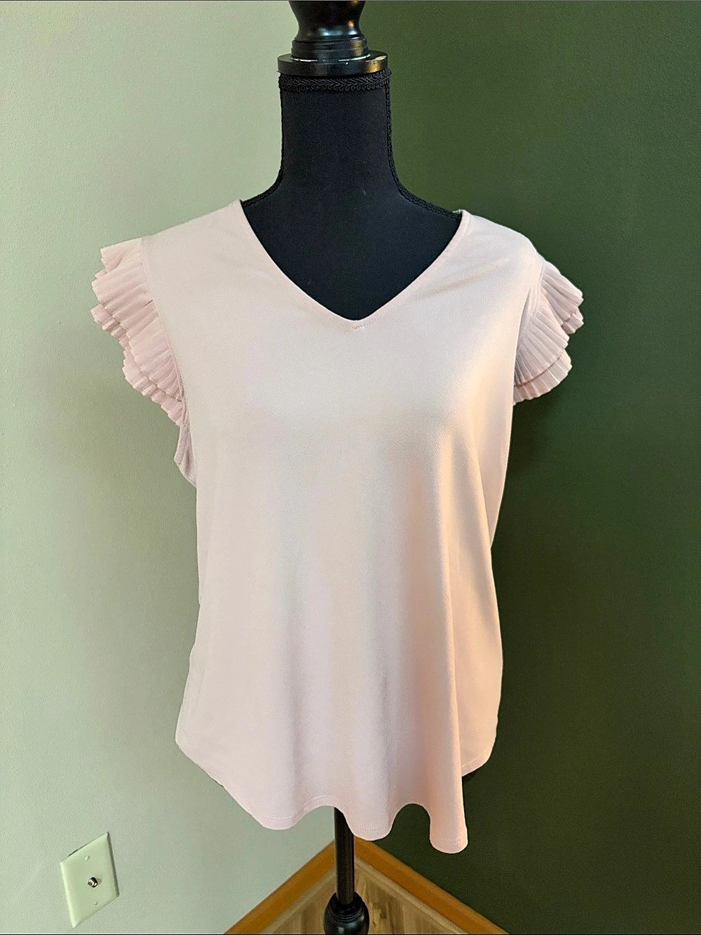 Adrianna Papell V-Neck Pleated Flutter Sleeve Top Blouse Pink